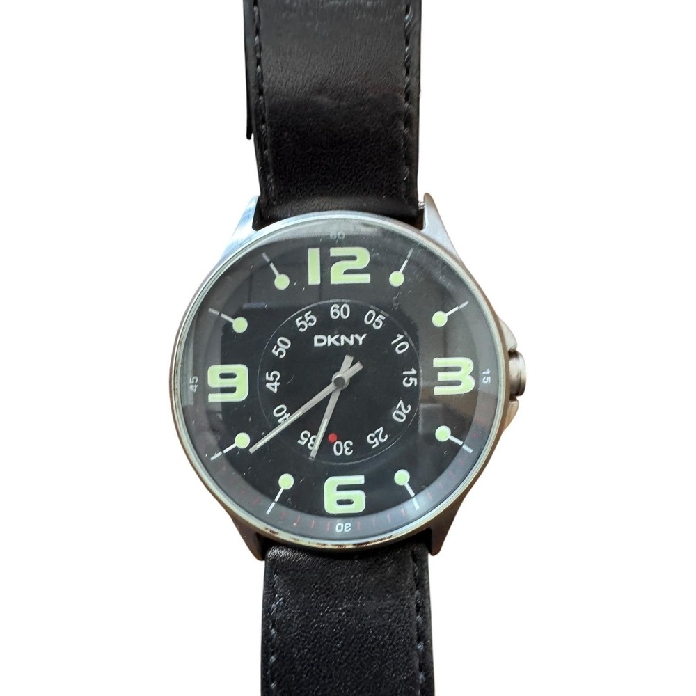 DKNY Men's Quartz Watch Black Dial Silver Tone Case Black Leather Strap B40408